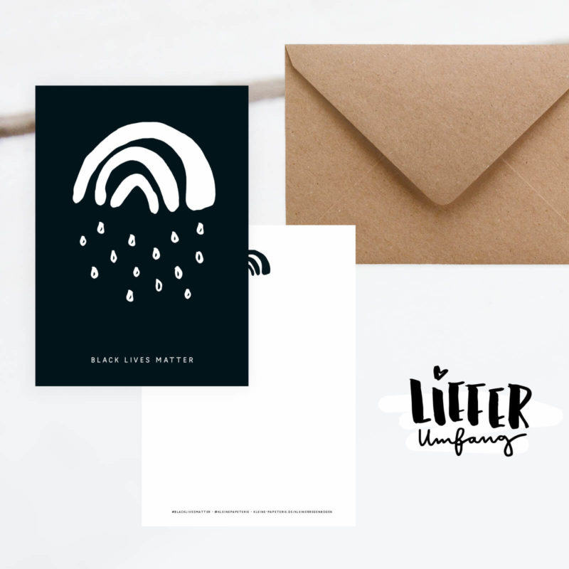 Spenden-Postkarte Black Lives Matter mit dem Kleinen Regenbogen aus der Kleinen Papeterie Lieferumfang