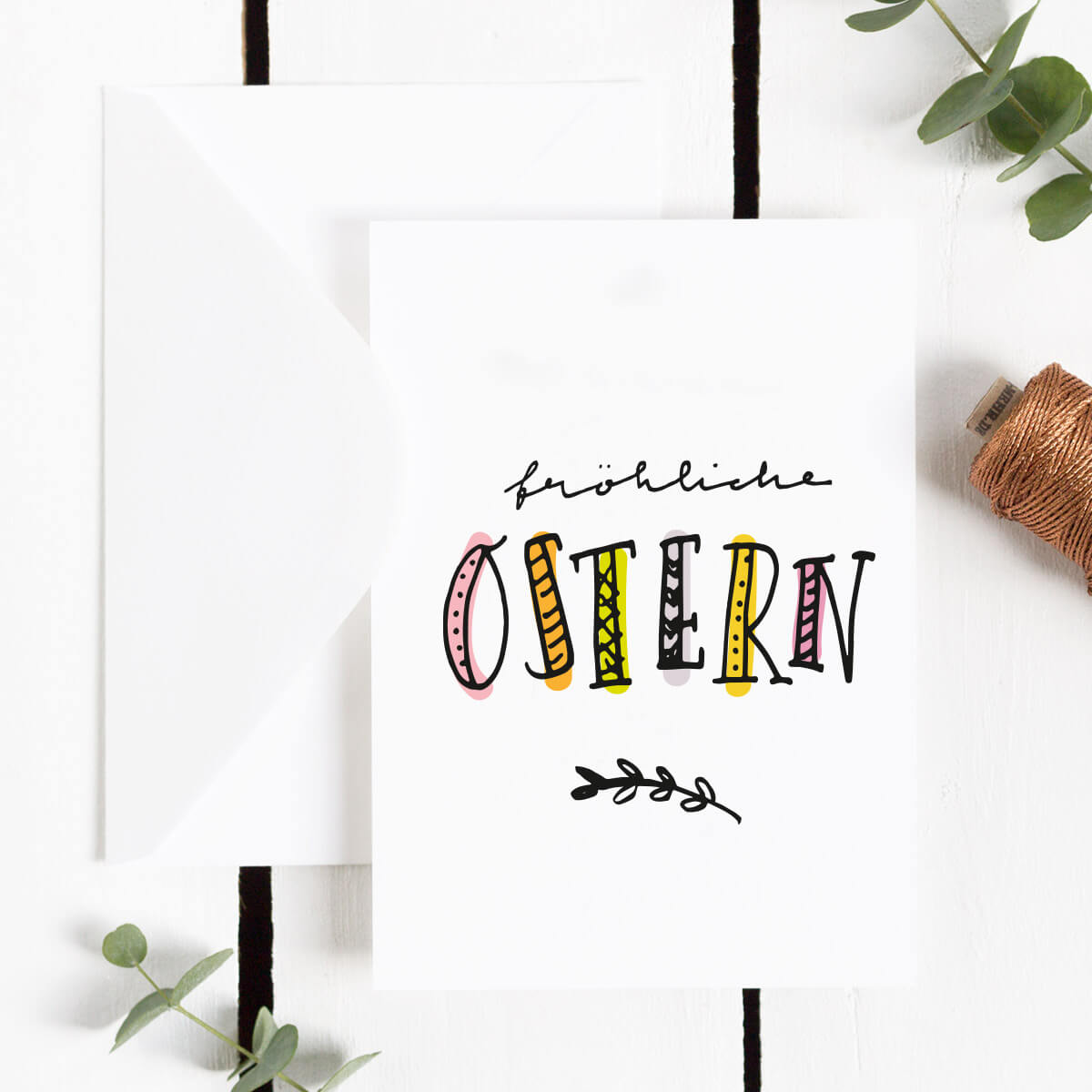 Freebie Postkarte mit buntem Handlettering Schriftzug Fröhliche Ostern